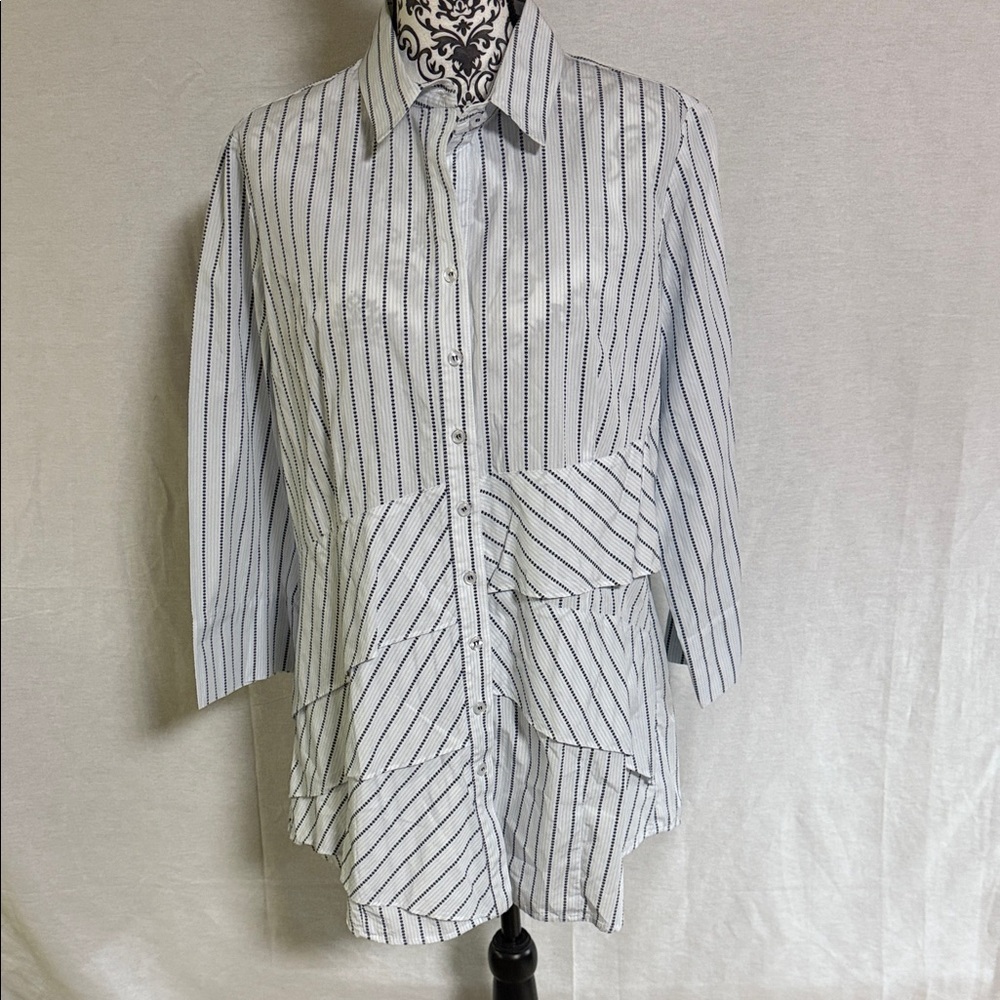 Finley Jenna White and Navy Blue Striped Button Down Shirt Cotton Made in USA